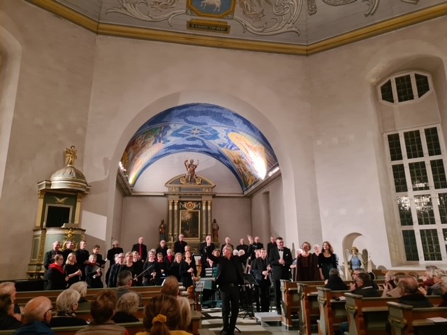 Kor synger i Vang kirke